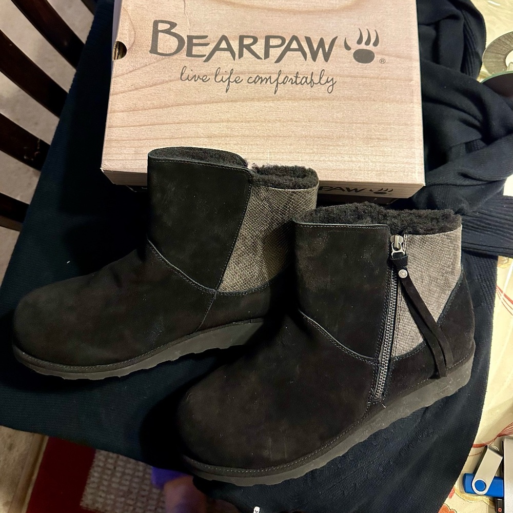 Bearpaw Suede Boots, Black, Size. 13Wide